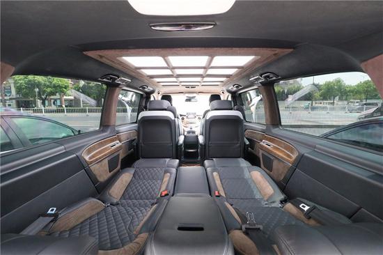 豪华私人座驾进口奔驰V250闪耀高贵身份