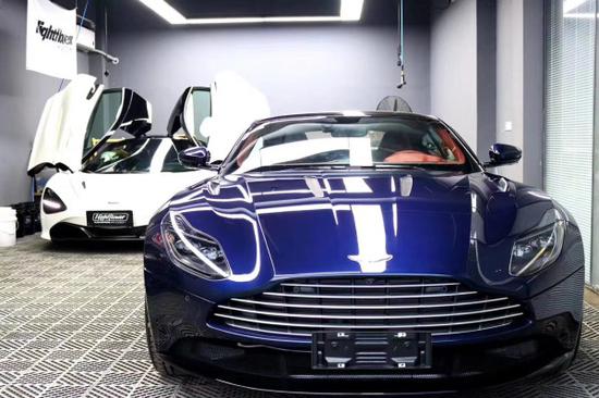 20款阿斯顿马丁DB11 4.0T V8优惠幅度大