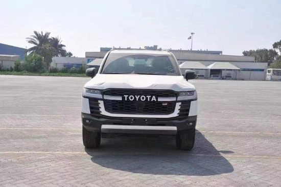 2022款酷路泽LC300天津现车 100万起售