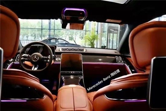 图为2022款改款顶配S级S500L内饰图