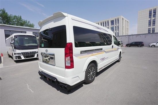 丰田海狮9座新款现车价格 车长5.9米