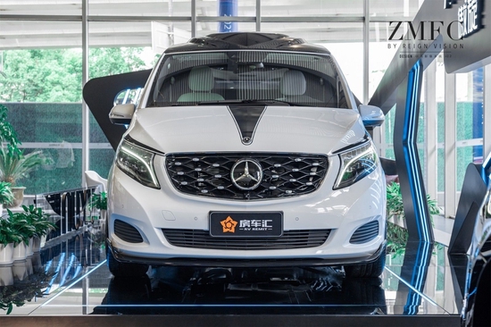 奔驰傲旋大白鲨高顶四座全隔总裁商务车