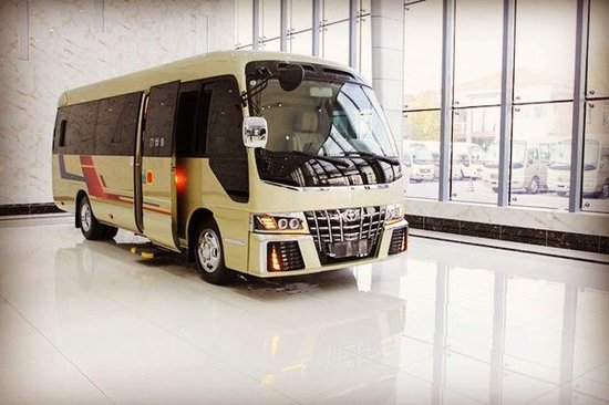 北京丰田考斯特9座现车报价图 改装优惠