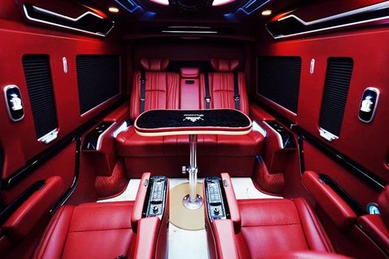 2023款丰田海狮报价 内饰改装9座报价