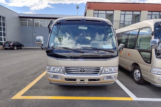 丰田考斯特总经销9座考斯特豪华版旅居车