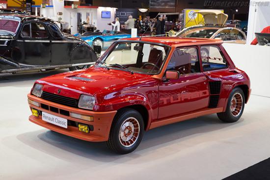激情四射的高性能掀背车型-Renault 5 TURBO
