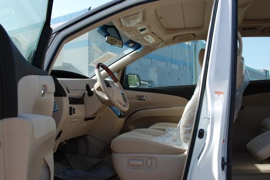 18款丰田普瑞维亚大霸王2.4L商务MPV现车