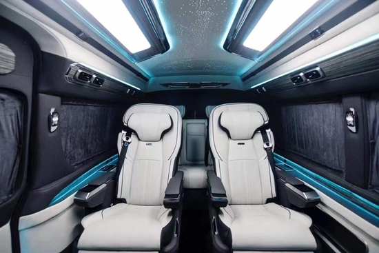 进口3.5丰田海狮商务车9座改装升级