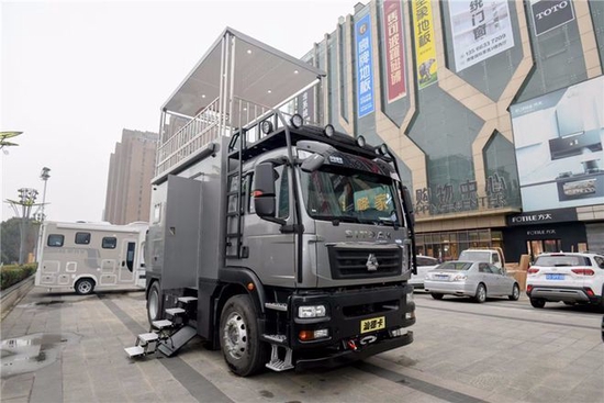 中国重汽豪沃曼恩房车国六价格优惠特价