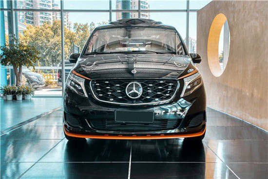 湖州奔驰V260L高顶傲旋大白鲨现车价格