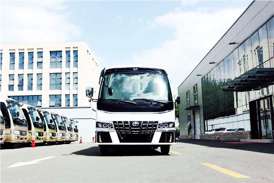 丰田考斯特12座 新款商务车4.0报价