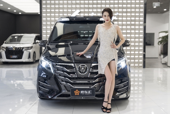 安庆进口罗伦士天境 MPV中的劳斯莱斯