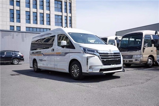 新款丰田海狮最新报价 7座豪华版参数