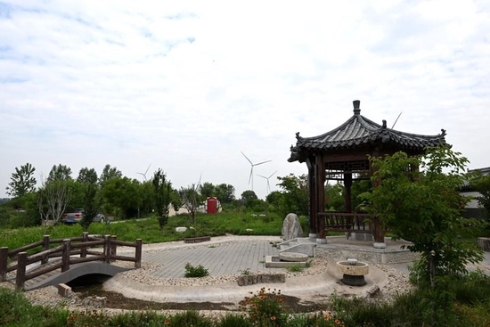 这是位于天津市宝坻区黄庄镇小辛码头村的袁公井景点(6月28日摄)。