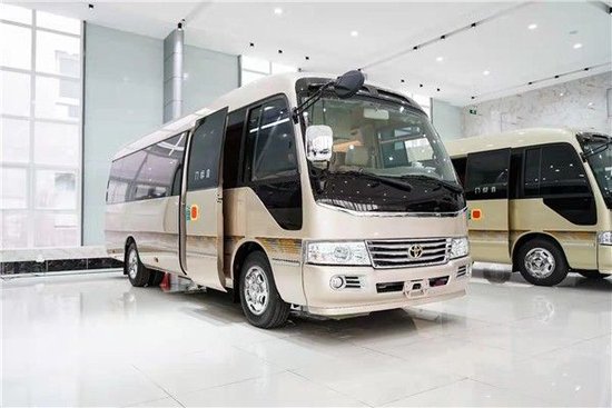 丰田考斯特13座豪华商务车报价促销现车