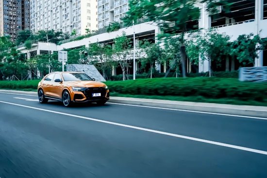 平行进口奥迪RSQ8天津港现车售价优惠