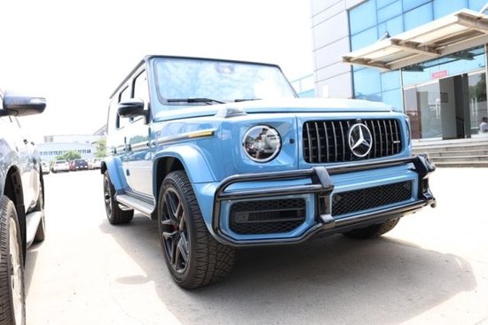 奔驰G63全新现车230万起售 定金发全国