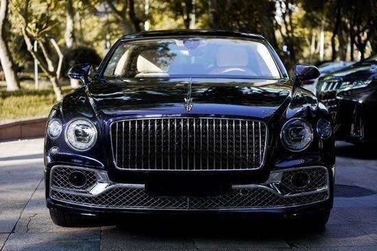 2023款宾利飞驰四门豪华轿车送货上门