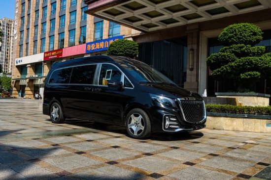 2023款进口奔驰V250商务车改装版介绍