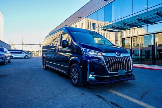 亳州丰田海狮4S店6/7/8/9/10/13/座现车