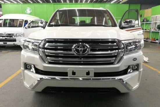 2018款丰田酷路泽4000爆款SUV势不可挡