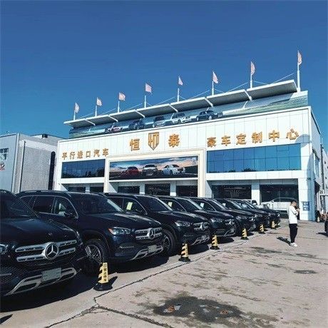 2022款奔驰G500售价215万起没有豪车税