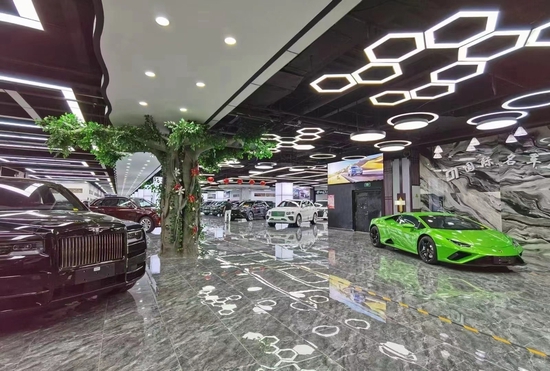 2021款宝马X7让利大促90余万价格可谈