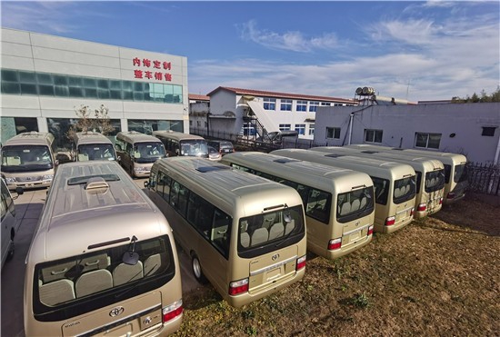 丰田考斯特7座8座价格 宽敞内饰房车