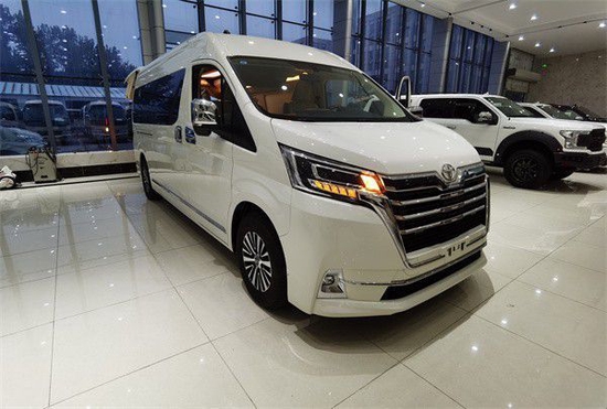 丰田海狮7座报价及图片 豪华版参数