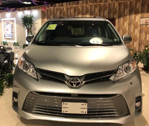 20款墨版塞纳两驱XLE豪华商务 天津价格