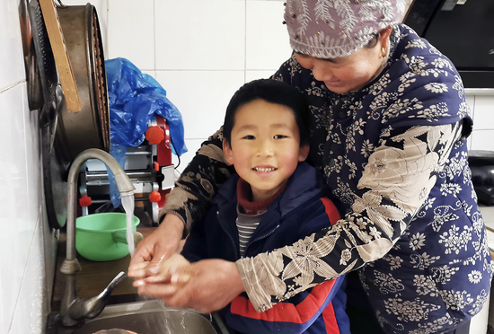 农村饮水安全巩固提升工程,保证了群众的用水安全。