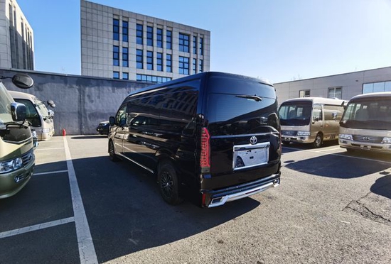 丰田海狮七座九座最新报价 天津港现车