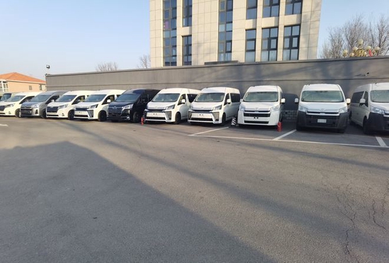 全新丰田海狮散发无尽魅力最豪华的商务