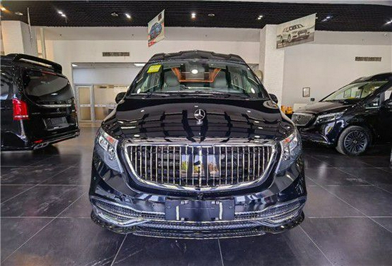 奔驰V260L改装新款九速七座价值感超高