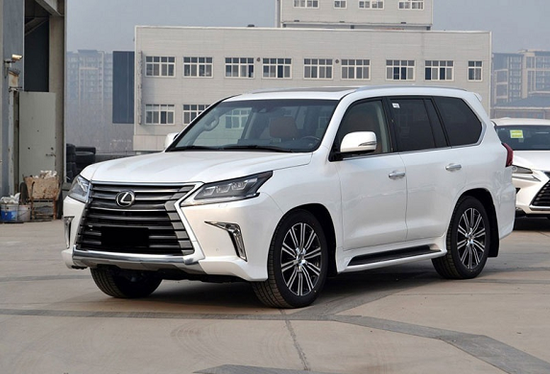 雷克萨斯LX570店内现车限时优惠多