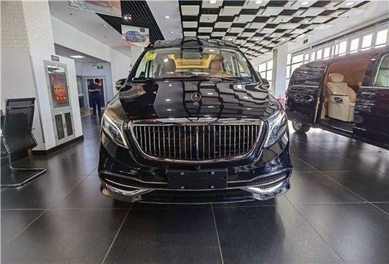 奔驰V260L四座价格 高顶商务车