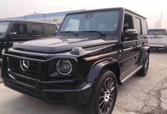 2022款墨版奔驰G550 天津港促销190万