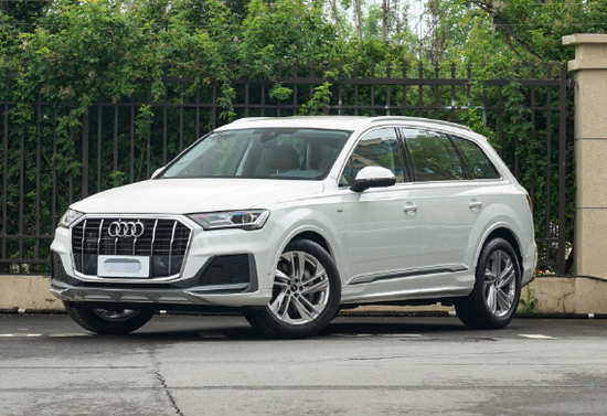 2023款奥迪Q7现车热售50万优惠送豪礼