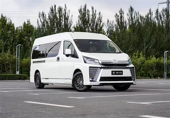 丰田海狮7座年中钜惠报价 现车特价