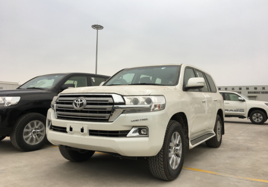 2018款丰田酷路泽4500现车手续齐51特惠