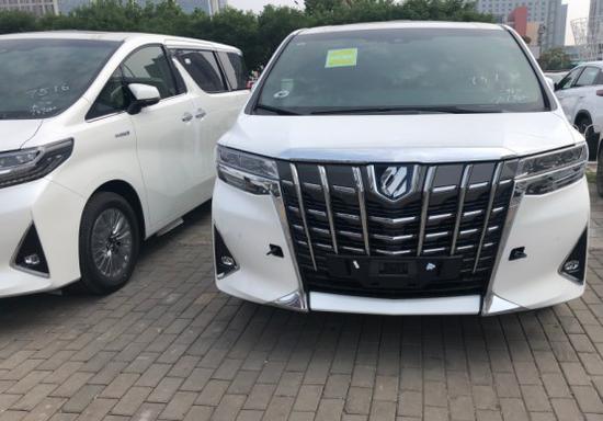 20款丰田埃尔法2.5保姆七座商务车价格