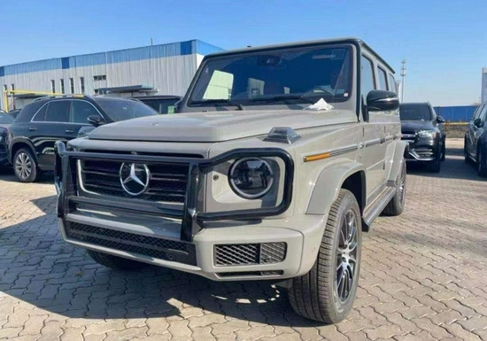 奔驰G550国六越野车天津港店内特价出售