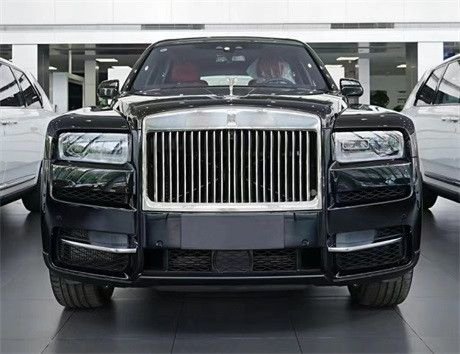 劳斯莱斯库里南四座现车店票含税惊喜价