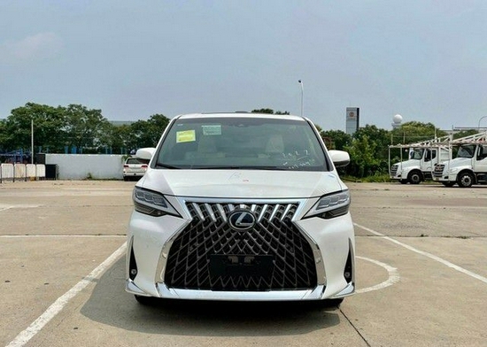 21款雷克萨斯LM300欧规现车售价160万