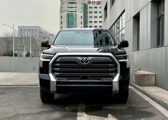 进口22款丰田坦途港口实拍预售58万起售