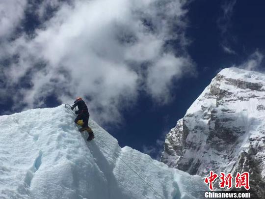 鐧诲北闃熷憳鍦ㄦ伓鍔g殑鑷劧鏉′欢涓嬫攢鐧汇傘浜庢櫤鍗氥鎽