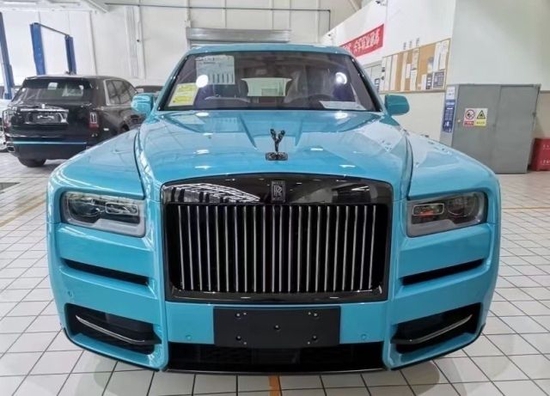 劳斯莱斯库里南BB版全国唯一绿松石现车