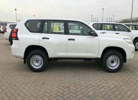 2018款霸道2700现车关税调整 底价热销