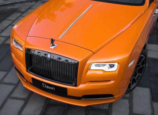 超豪华跑车劳斯莱斯曜影女神座驾热销中