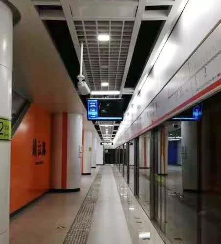 线路:与目前所有地铁均有换乘